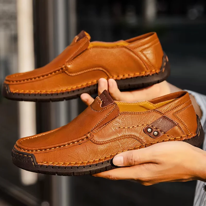 Mocassins à enfiler pour homme avec design léger