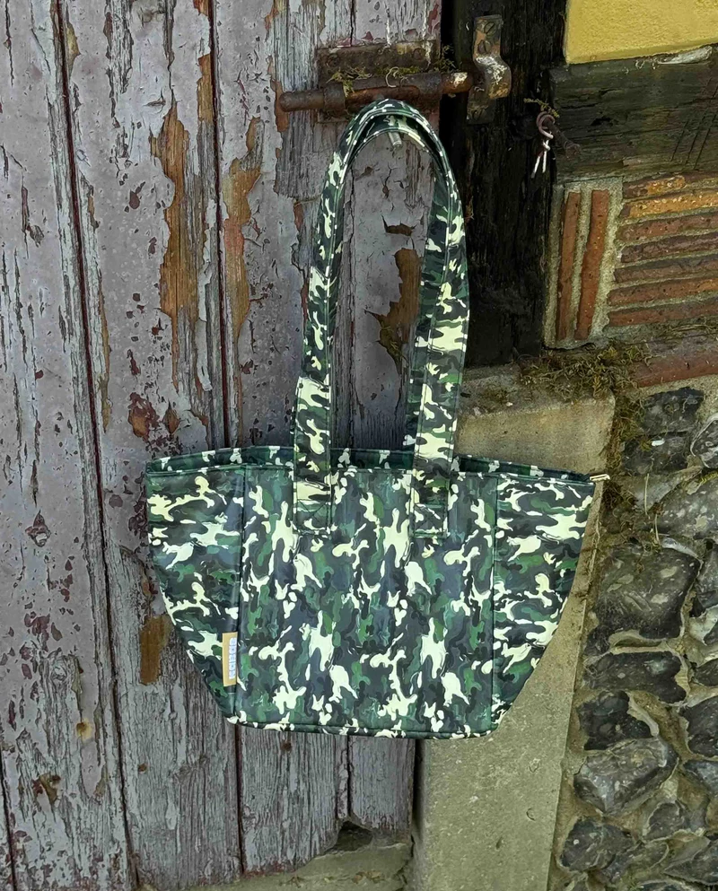 Sac à main imperméable et recyclé