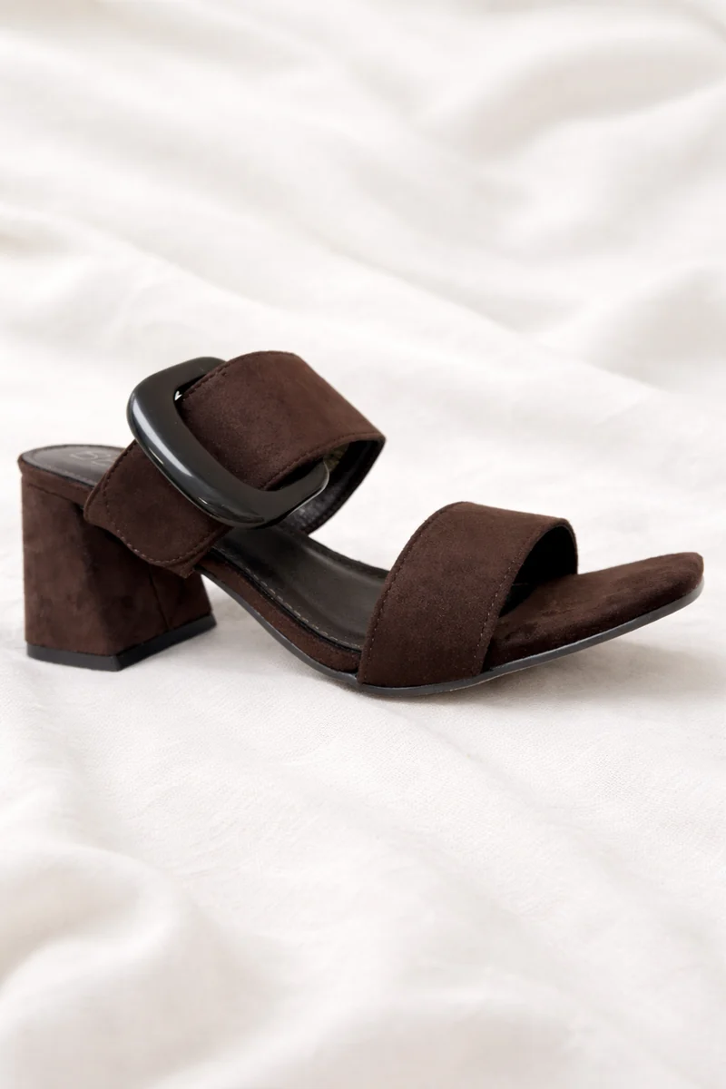 SALLY ELEGANT BROWN SUEDE SCANDAL