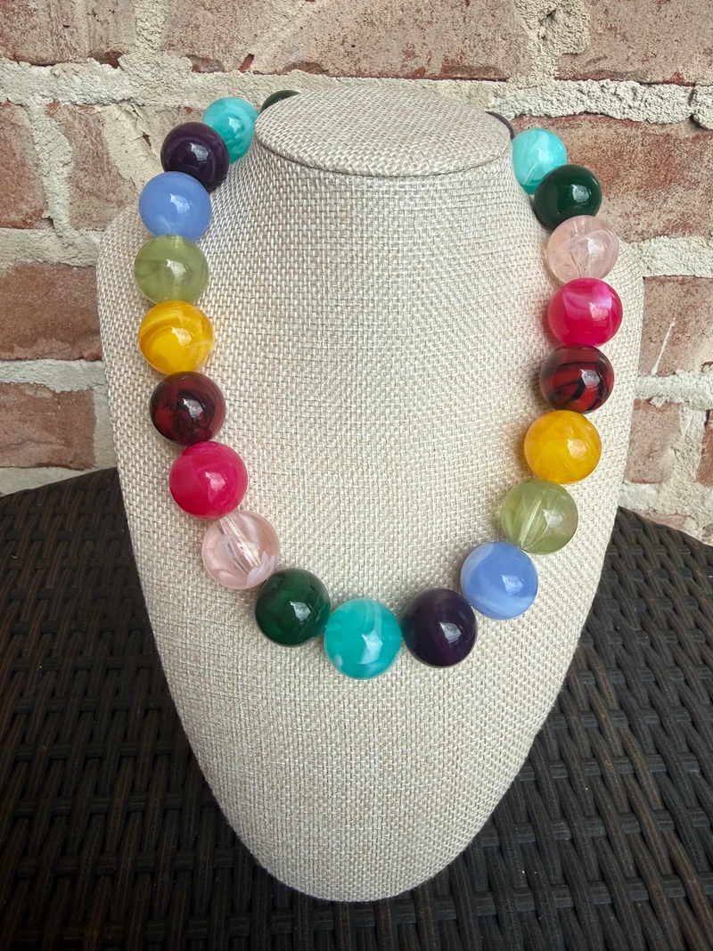CELIA CHUNKY MULTI BEADED NECKLACE