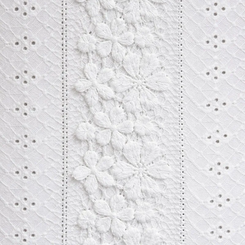 Robe Courte Blanche Femme en Broderie Anglaise – Style Été Sans Manches