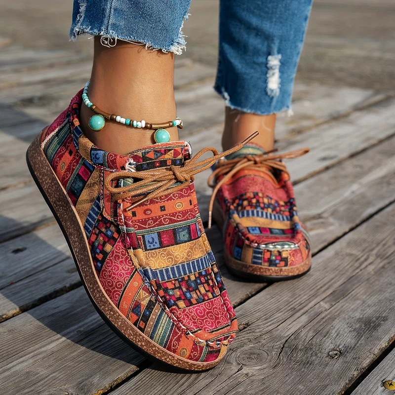 Baskets Comode con Patchwork Vivace – Calzature Eleganti per Tutti i Giorni