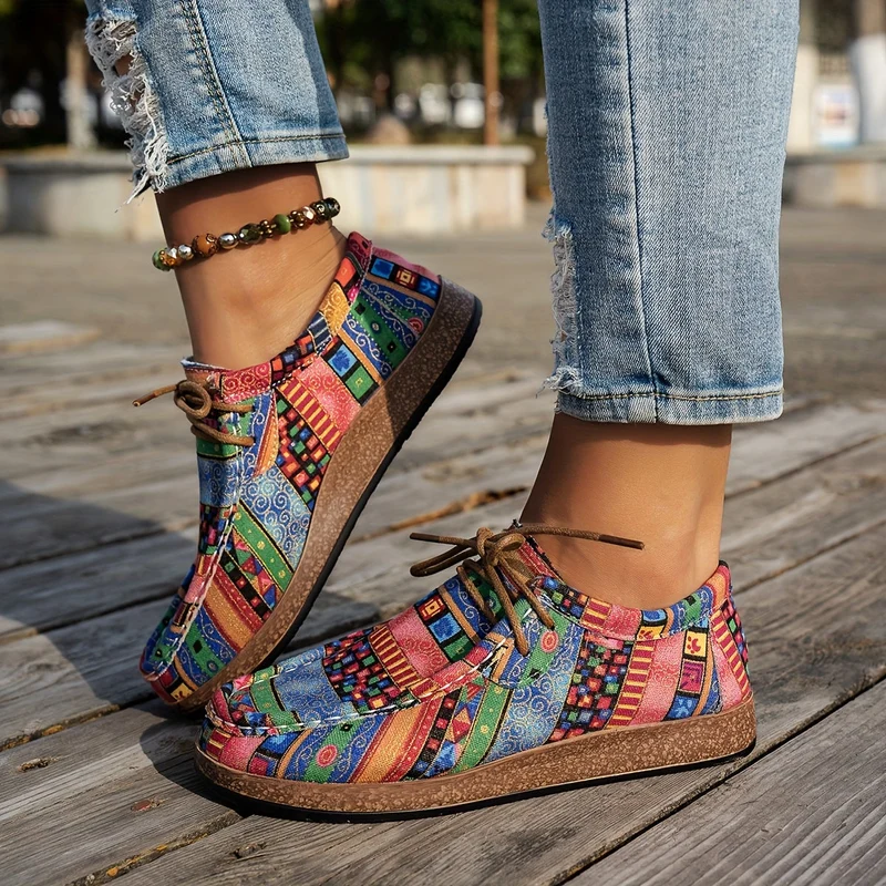 Baskets Comode con Patchwork Vivace – Calzature Eleganti per Tutti i Giorni