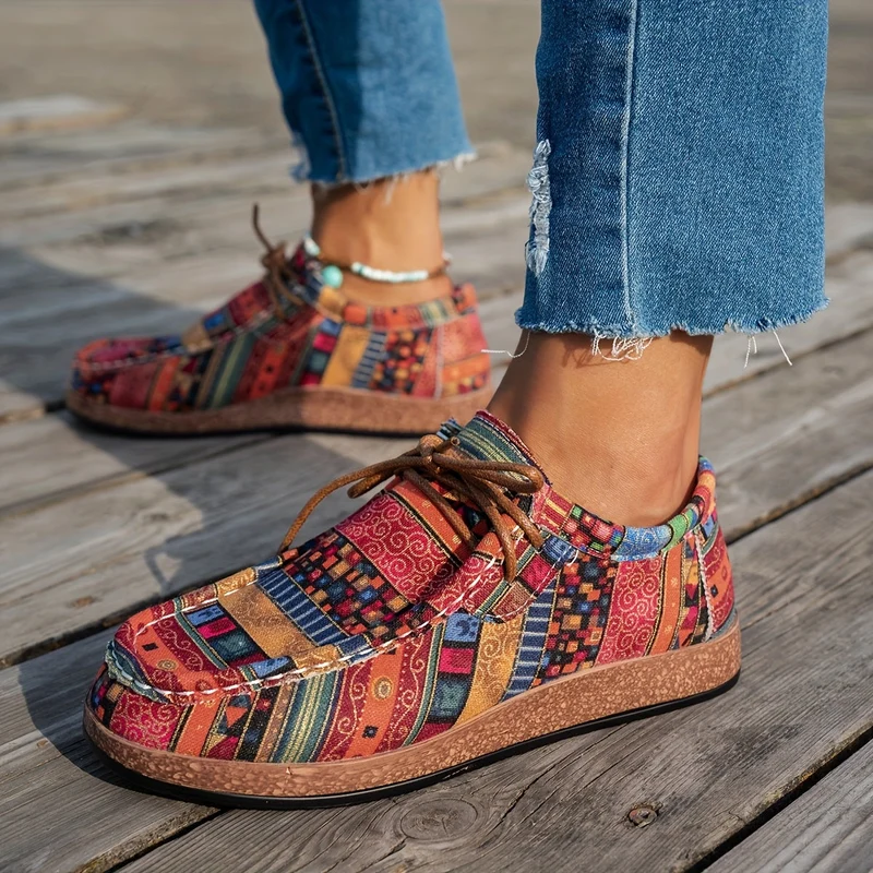 Baskets Comode con Patchwork Vivace – Calzature Eleganti per Tutti i Giorni