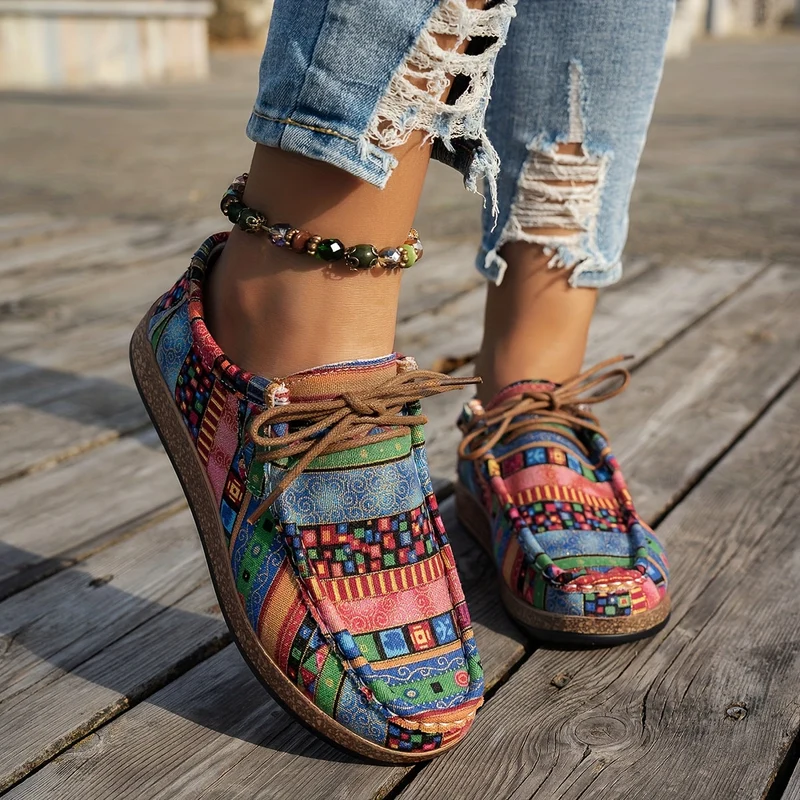 Baskets Comode con Patchwork Vivace – Calzature Eleganti per Tutti i Giorni