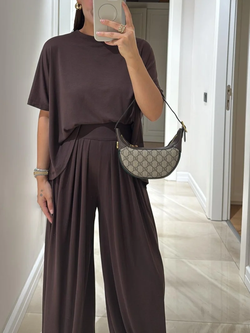 Ensemble Deux-Pièces Femme Gris Clair – Haut Décontracté et Pantalon Large Confortable