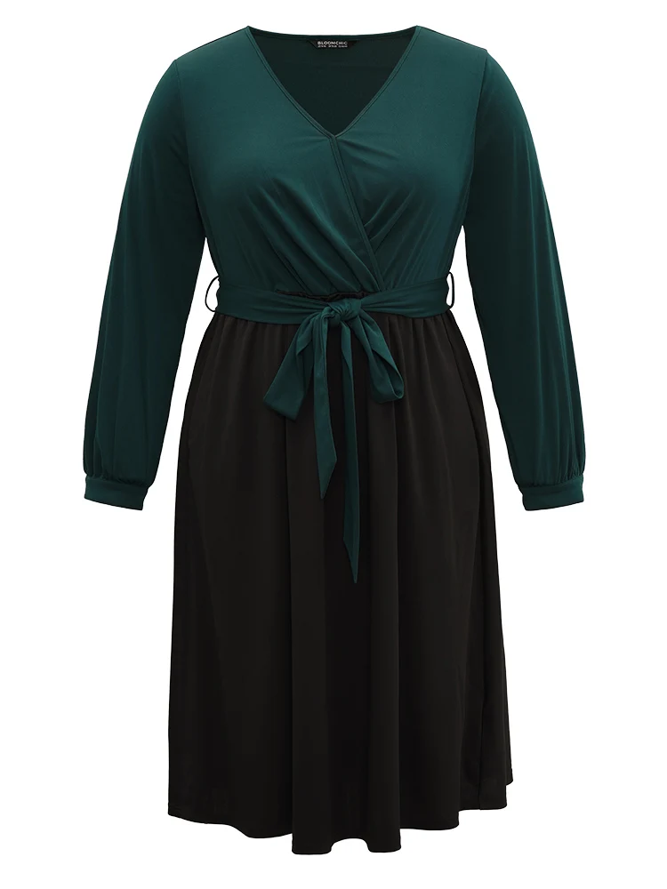Contrast Patchwork Bowknot Overlap Collar Dress