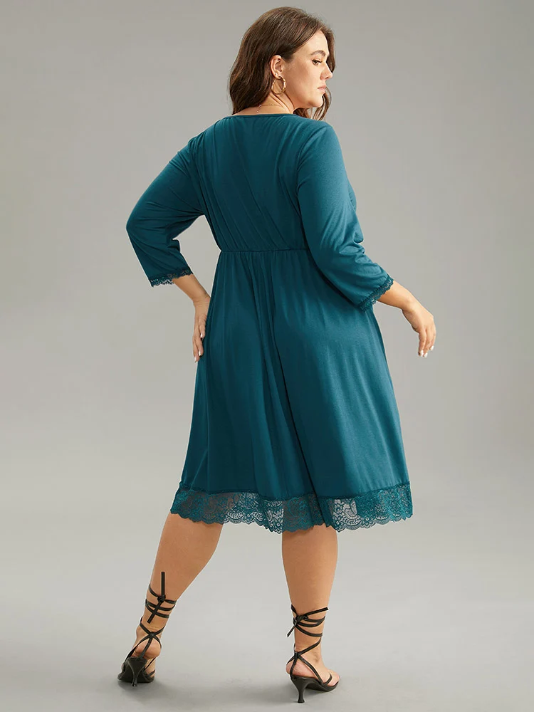 Solid Guipure Lace Ruched Elastic Waist Dress