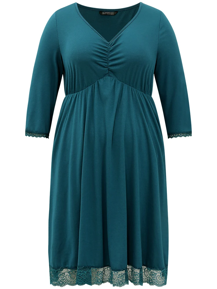 Solid Guipure Lace Ruched Elastic Waist Dress
