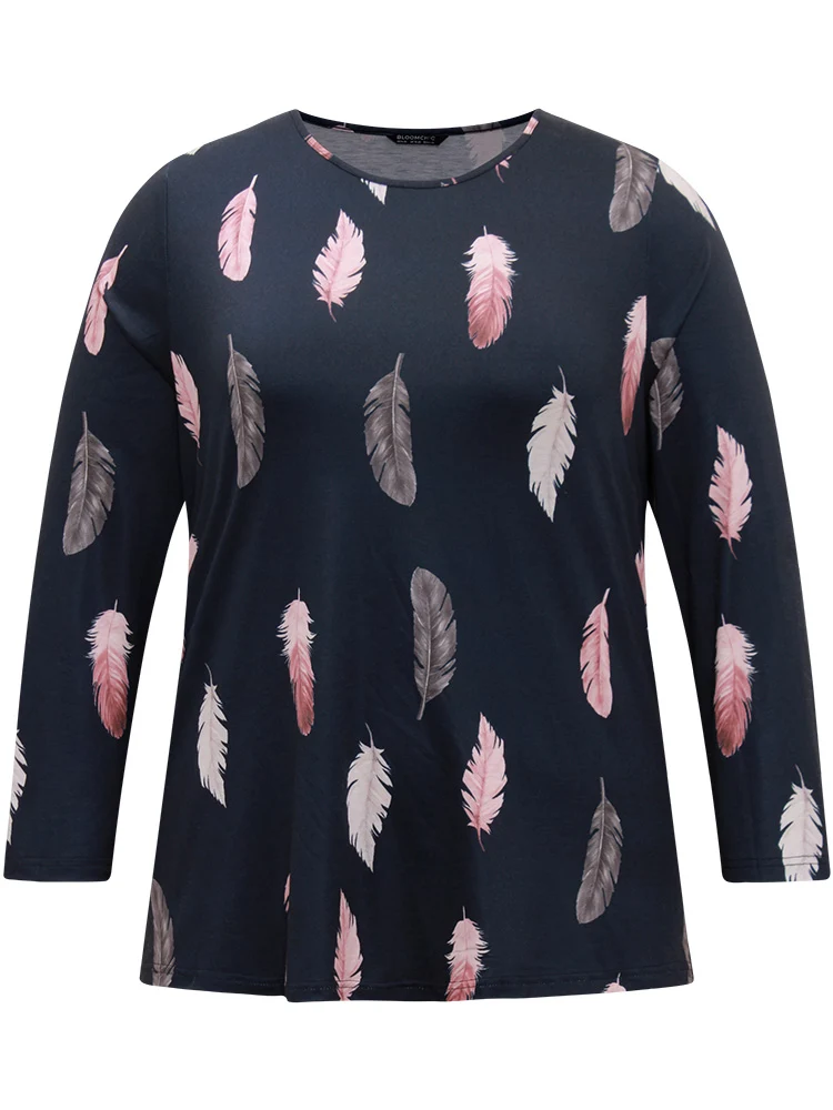 Crew Neck Feather Print T-shirt