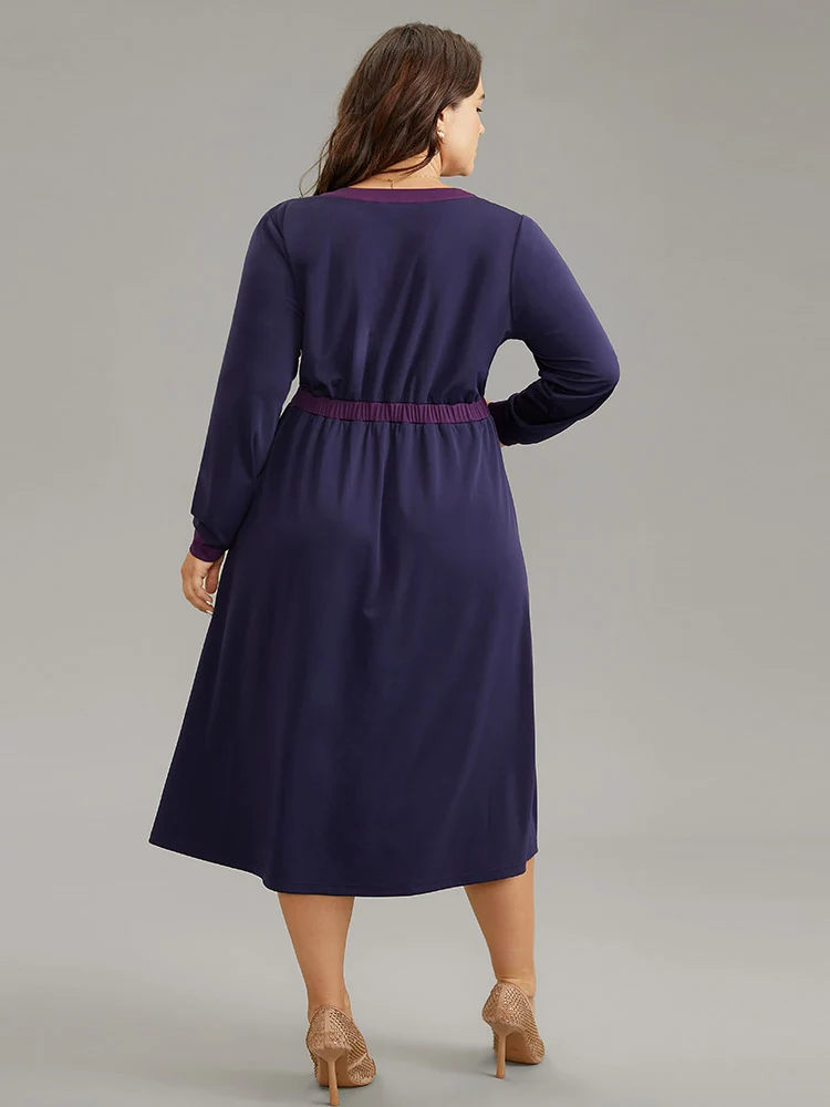Contrast Notched Gathered Elastic Waist Dress