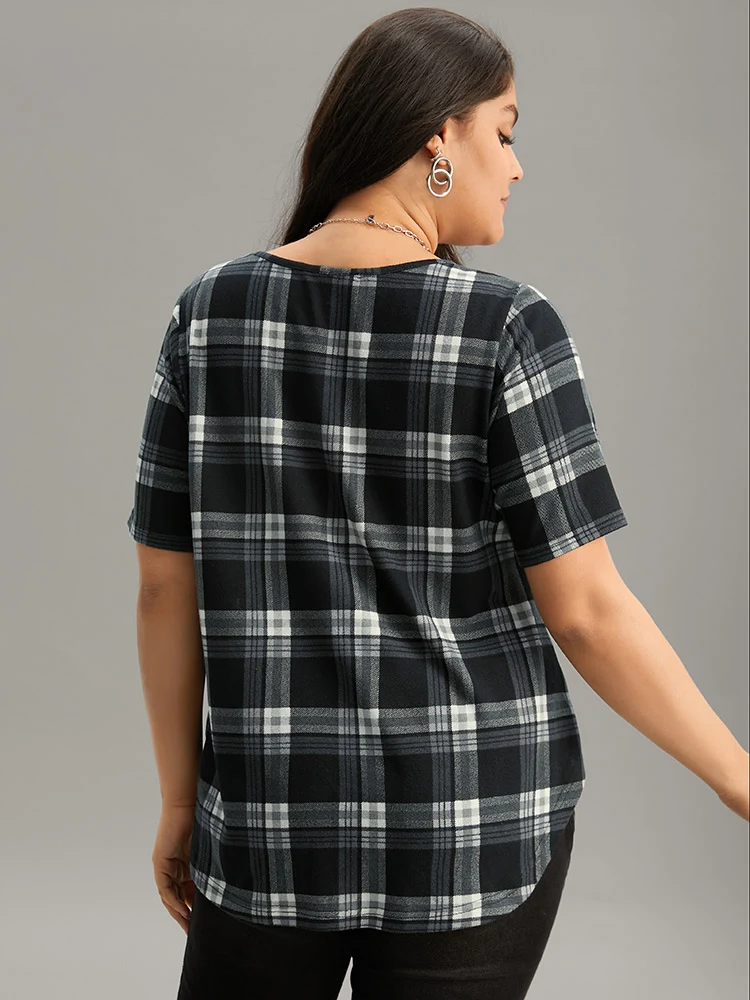 Plaid Contrast Crew Neck Curved Hem T-shirt