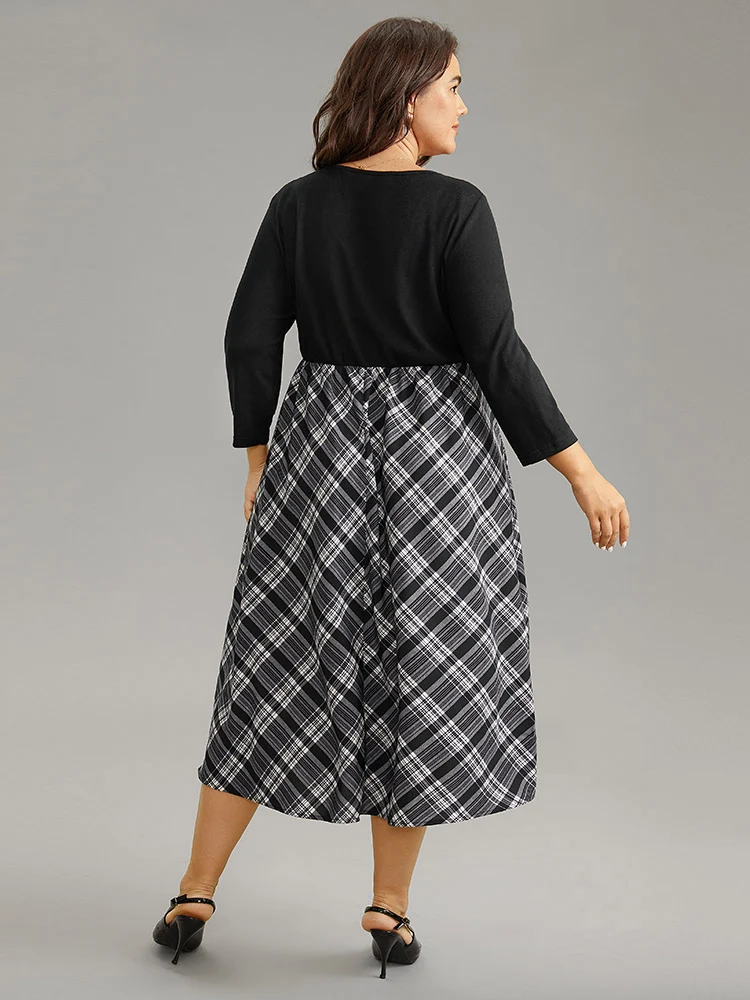 Plaid Patchwork Scoop Neck Button Detail Dress