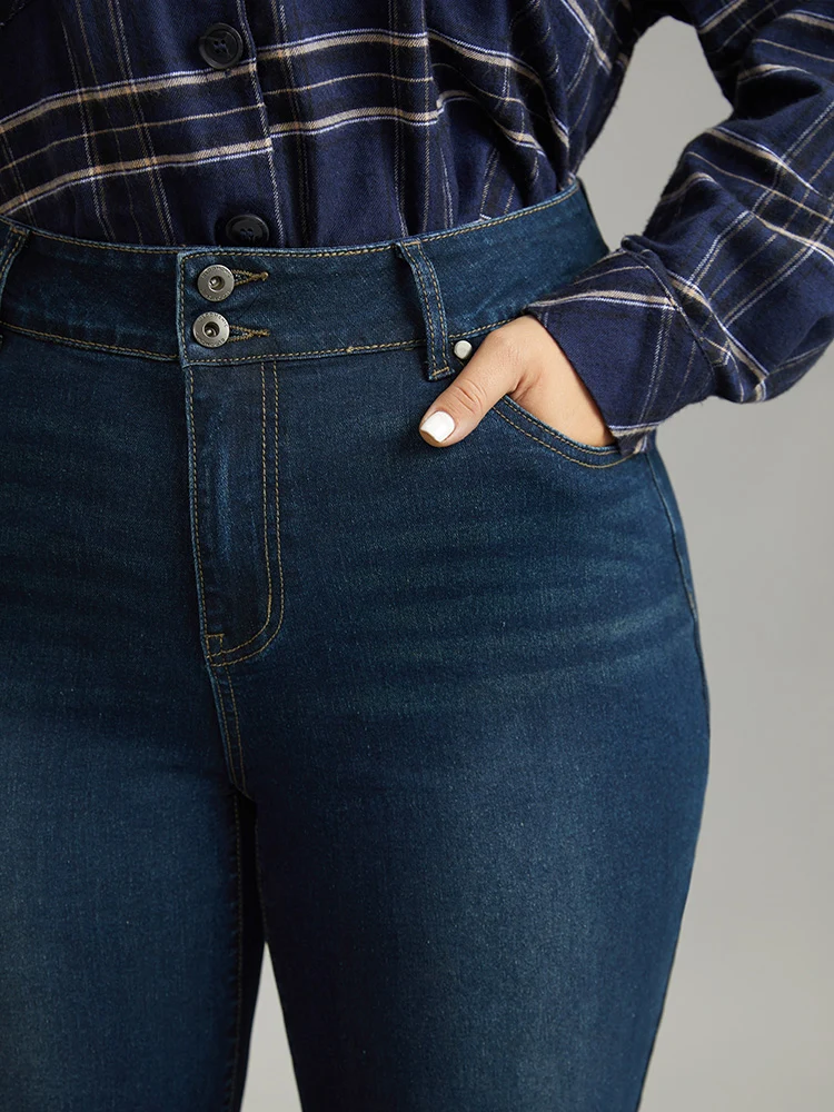 Straight Leg Full Length Pocket Zipper Jeans