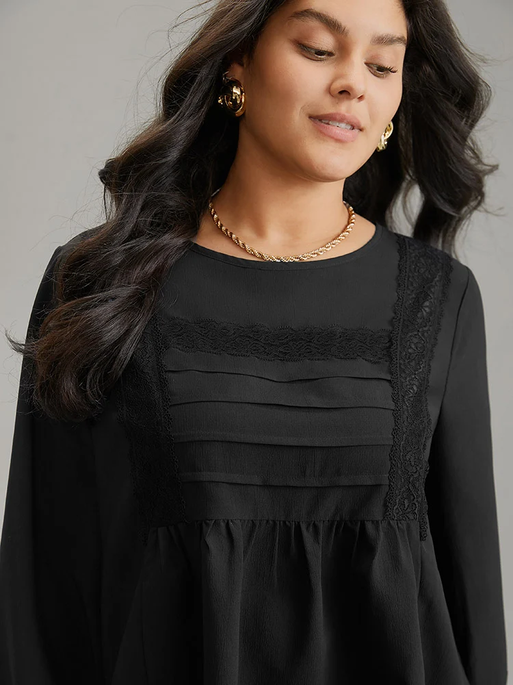 Pleated Detail Contrast Lace Ruffle Blouse