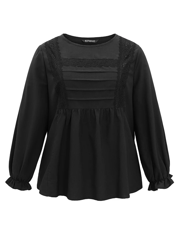 Pleated Detail Contrast Lace Ruffle Blouse