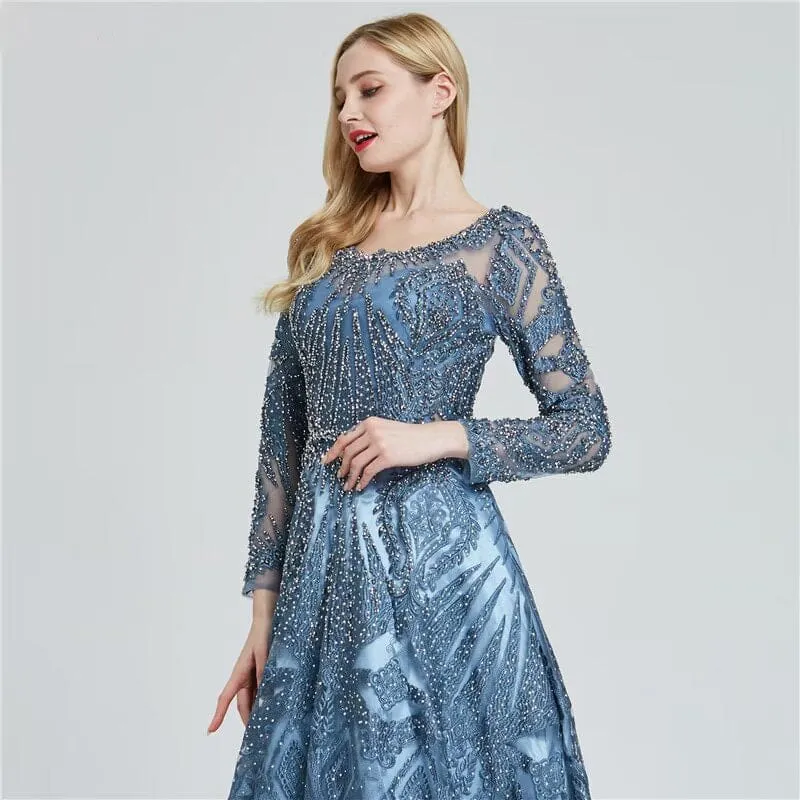 Robe de bal élégante bleu encre à manches longues avec appliques à paillettes, coupe trapèze