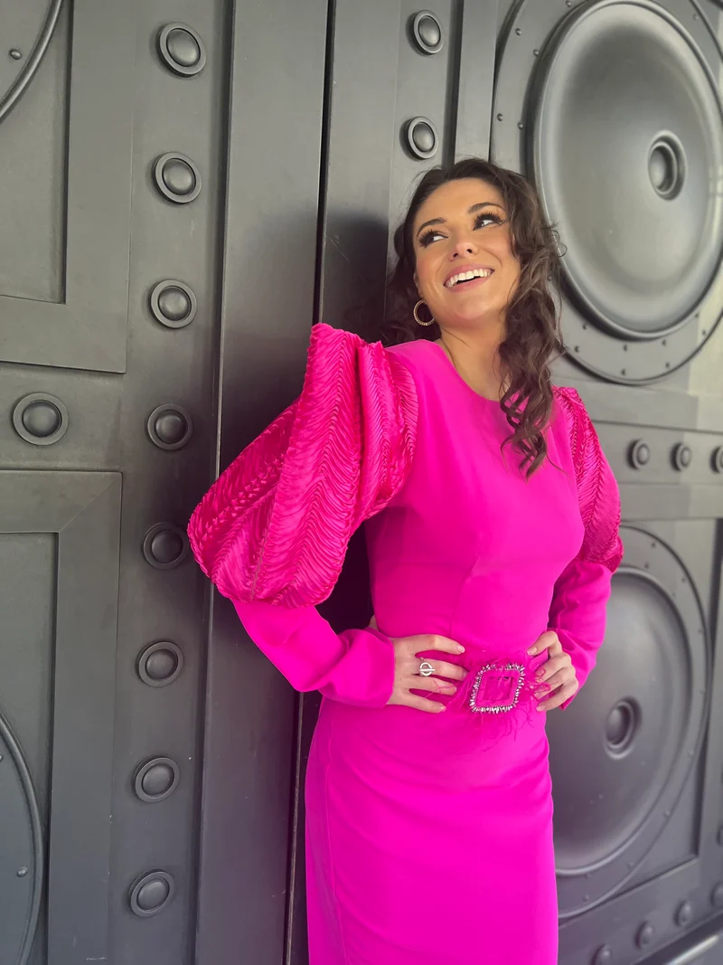 Robe Georgia fuschia à manches texturées