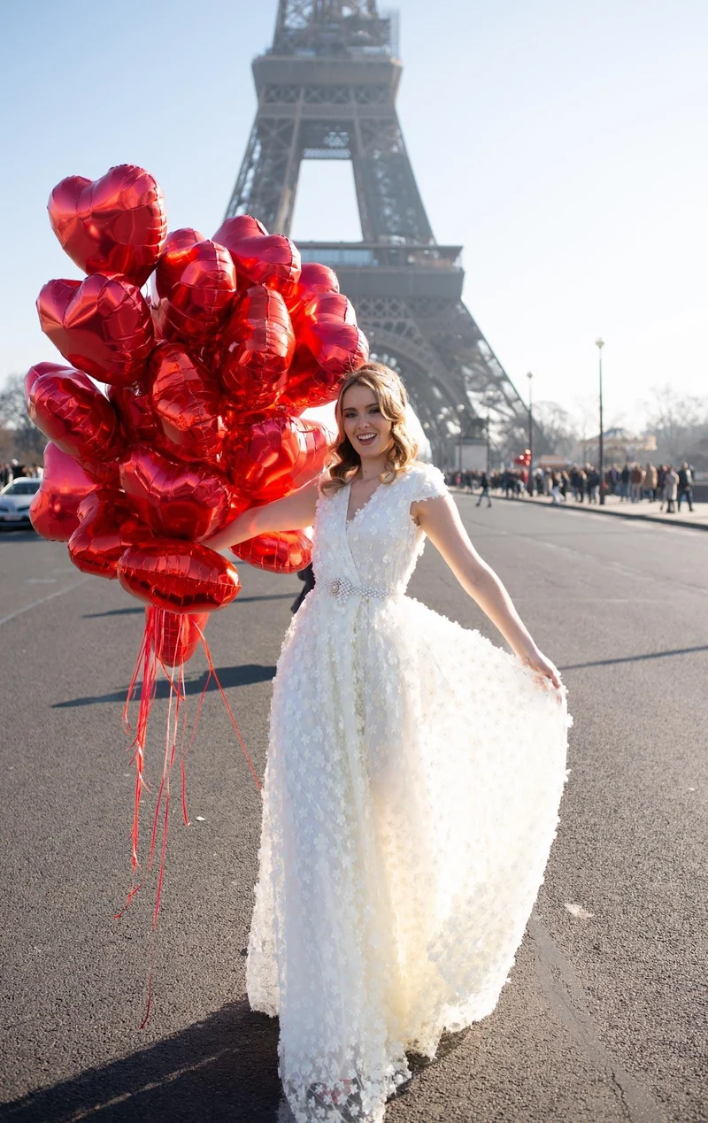 Robe blanche fleurs brodées