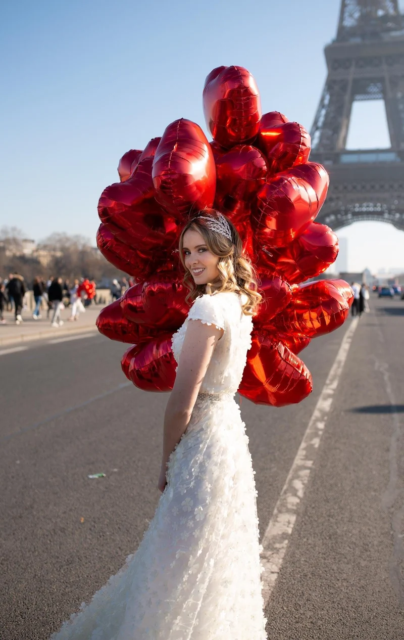 Robe blanche fleurs brodées