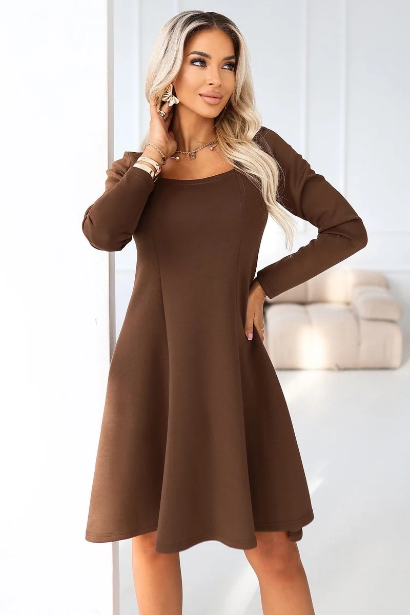 Robe trapèze marron manches longues