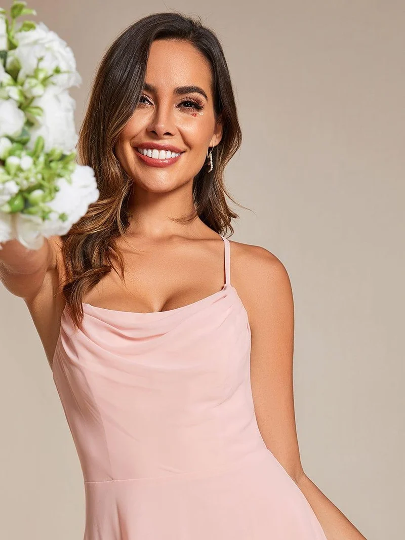 Robes de demoiselle d'honneur trapèze en mousseline de soie à bretelles spaghetti réglables