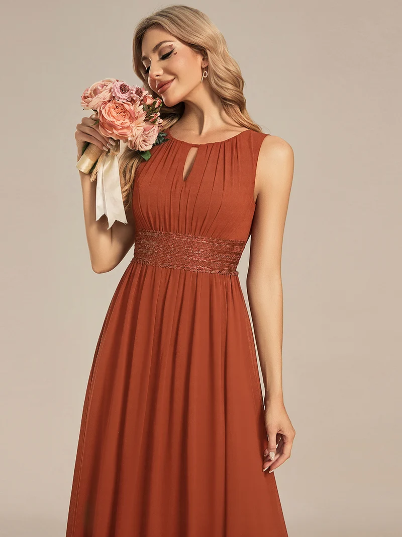 Robe De Demoiselle D'honneur Trapèze Simple Sans Manches En Mousseline Avec Détails Ajourés