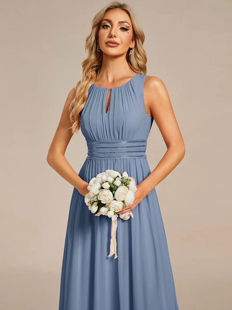 Robe De Demoiselle D'honneur Trapèze Simple Sans Manches En Mousseline Avec Détails Ajourés