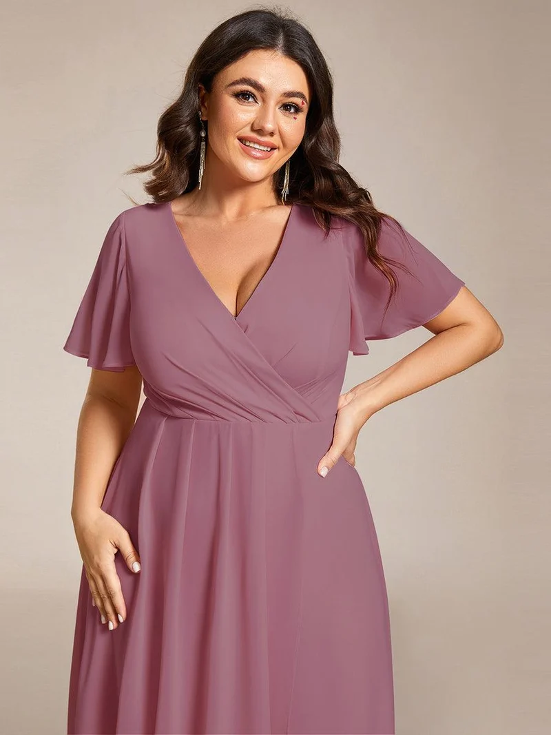 pretty LARK|Grande Taille Robe Dinvit De Mariage Mi-Longue Plisse En Mousseline De Soie Manches Courtes Et Col En V De