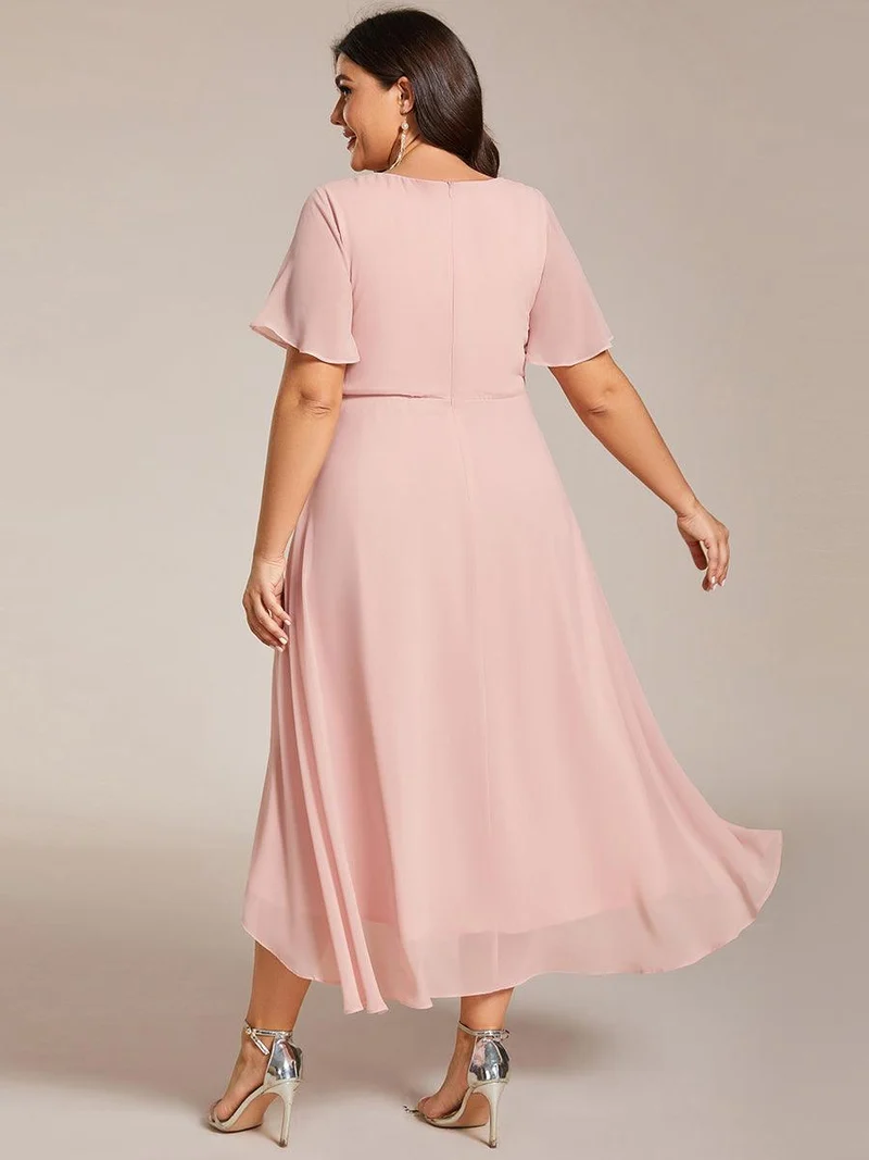 pretty LARK|Grande Taille Robe Dinvit De Mariage Mi-Longue Plisse En Mousseline De Soie Manches Courtes Et Col En V De