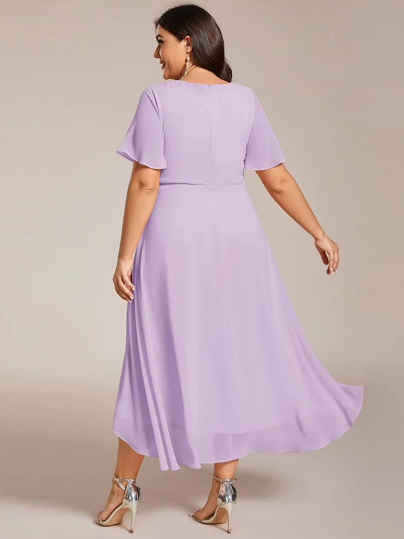 pretty LARK|Grande Taille Robe Dinvit De Mariage Mi-Longue Plisse En Mousseline De Soie Manches Courtes Et Col En V De