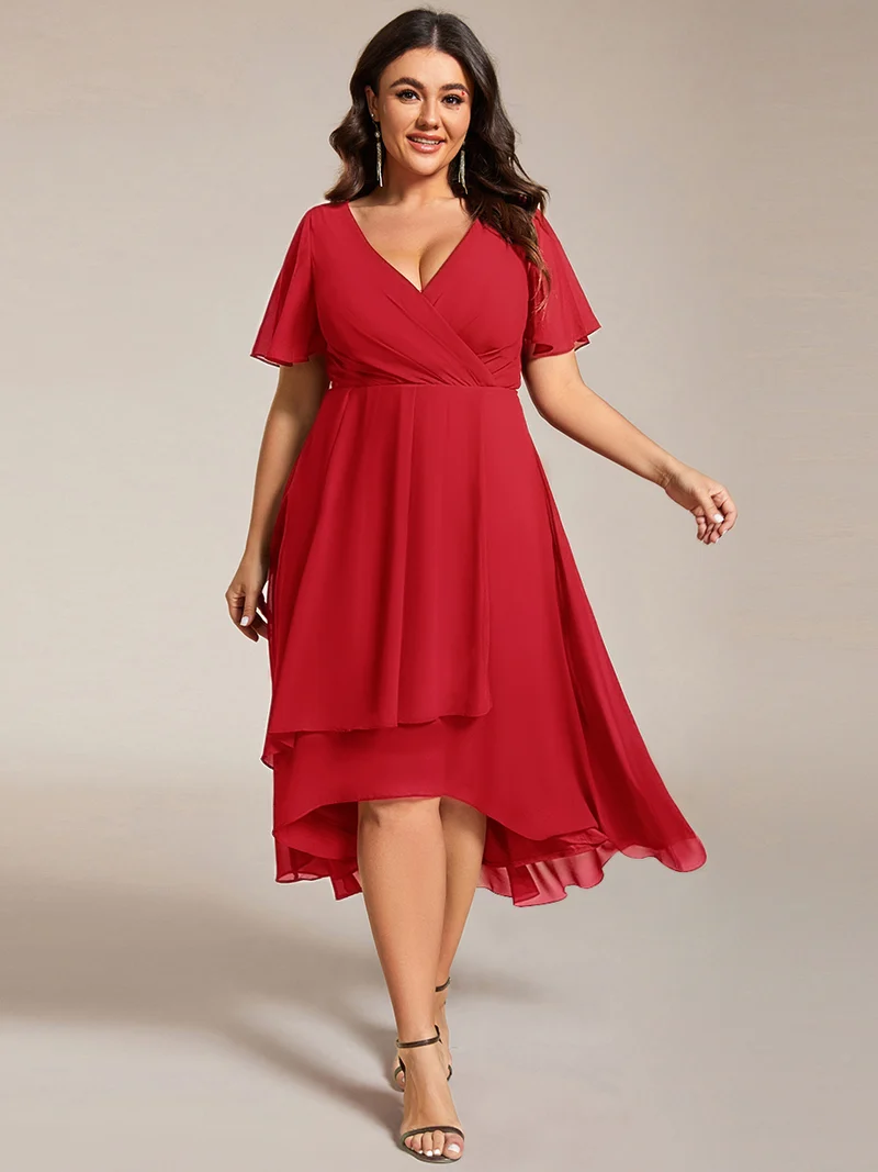 pretty LARK|Grande Taille Robe Dinvit De Mariage Mi-Longue Plisse En Mousseline De Soie Manches Courtes Et Col En V De