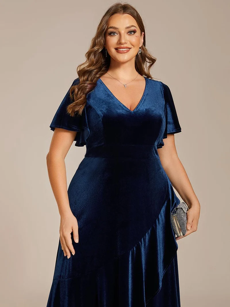 pretty SYLVA|GRANDE TAILLE Robe de soirée en velours extensible à double col en V et manches courtes avec ourlet en feuille de lotus