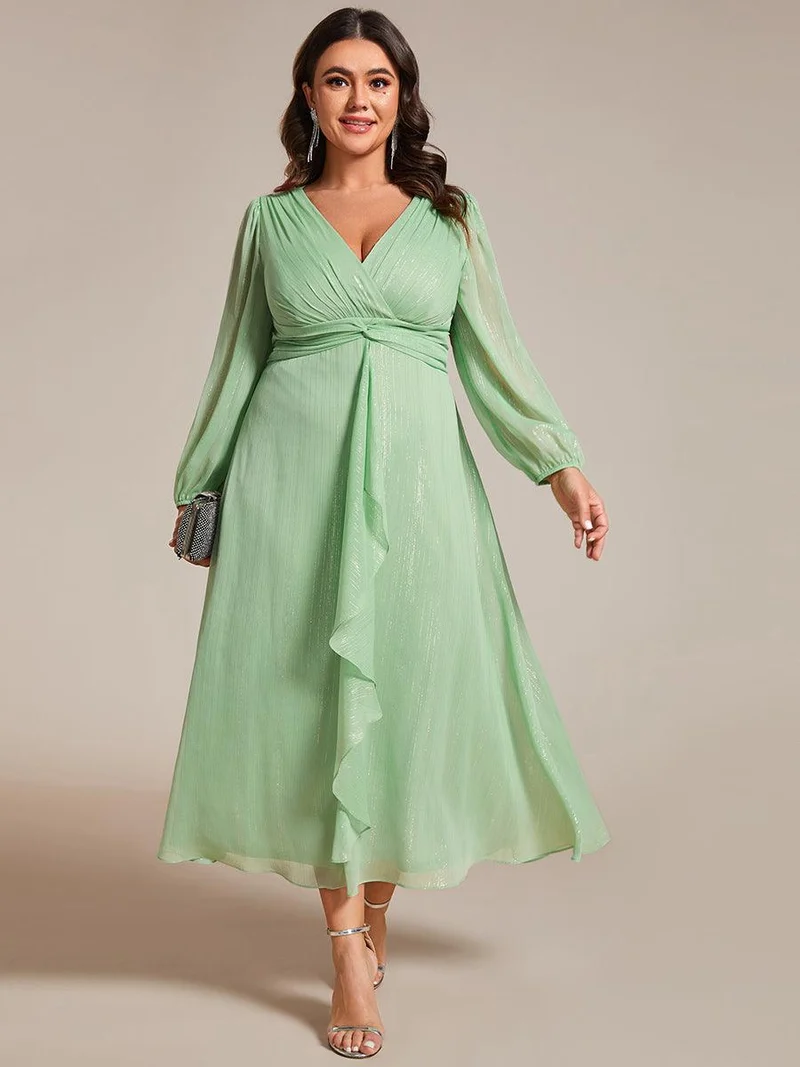 pretty EMBER|Robe de soirée grande taille trapèze scintillante à manches longues et col V en mousseline de soie torsadé(Vente finale)