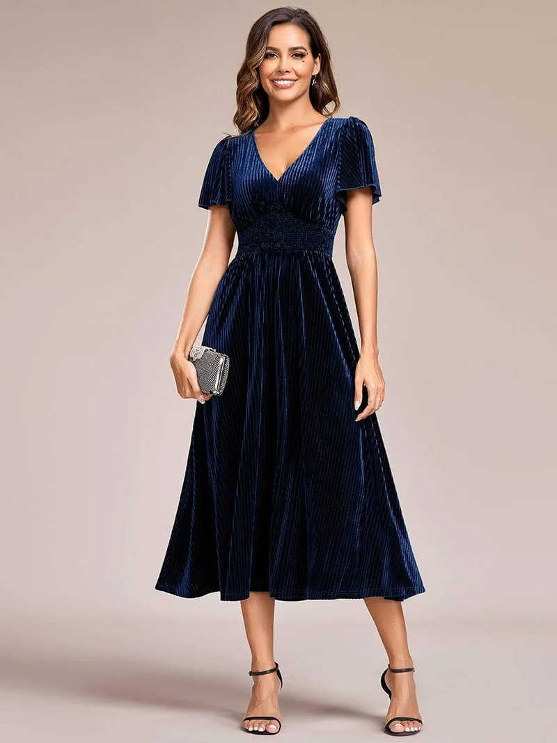 ever AZALEA|Robe invitée mariage mi-longue en velours d'automne à manches courtes et col en V gracieux