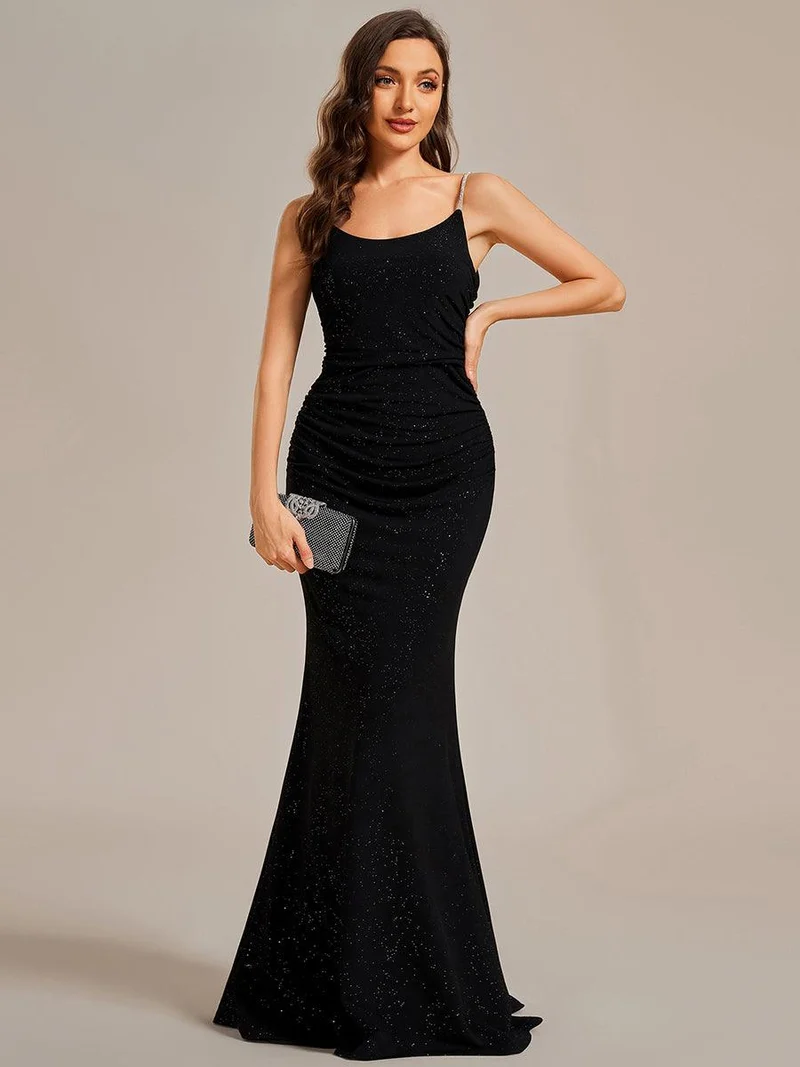 Robe de soirée moulante à paillettes scintillantes bretelles spaghetti dos ouvert