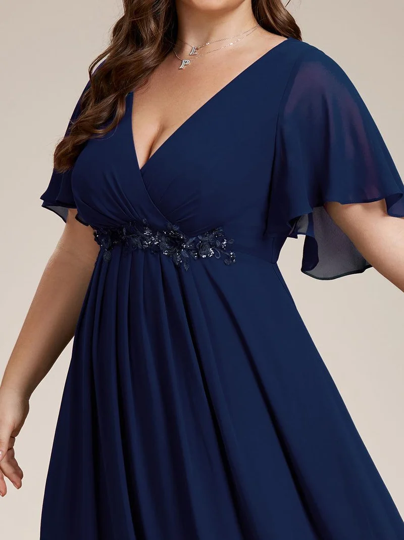 pretty IVYROSE|Robe longue en mousseline avec manches volantées et détails en appliqué