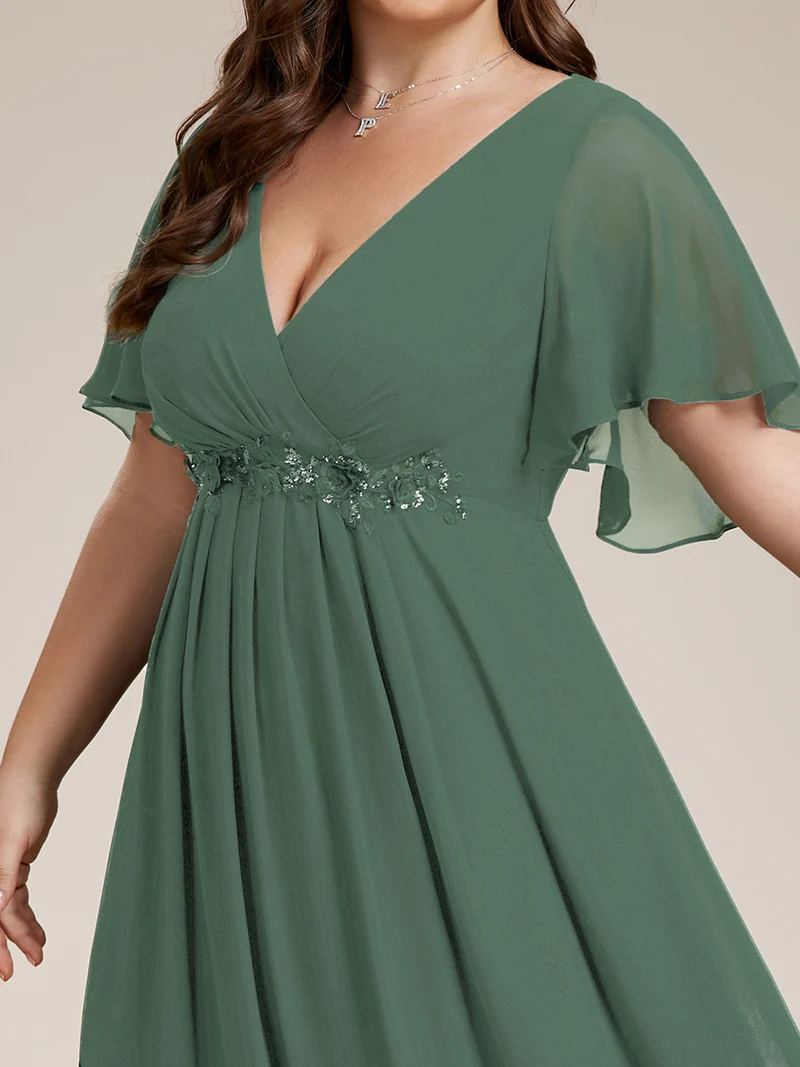 pretty IVYROSE|Robe longue en mousseline avec manches volantées et détails en appliqué