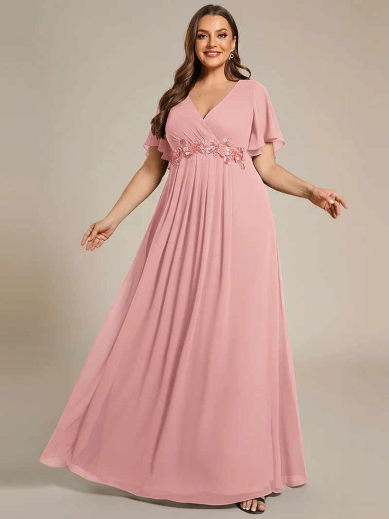 pretty IVYROSE|Robe longue en mousseline avec manches volantées et détails en appliqué