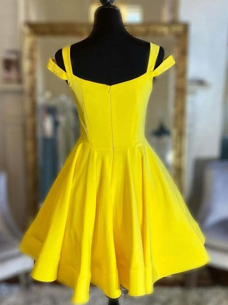 Superbe robe de bal courte en satin jaune à épaules dénudées, élégante robe de soirée de retour à la maison