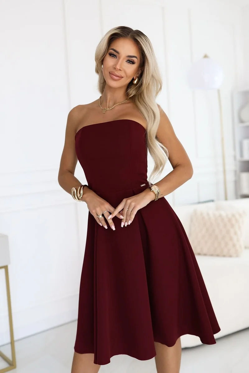 Robe bustier bordeaux évasée