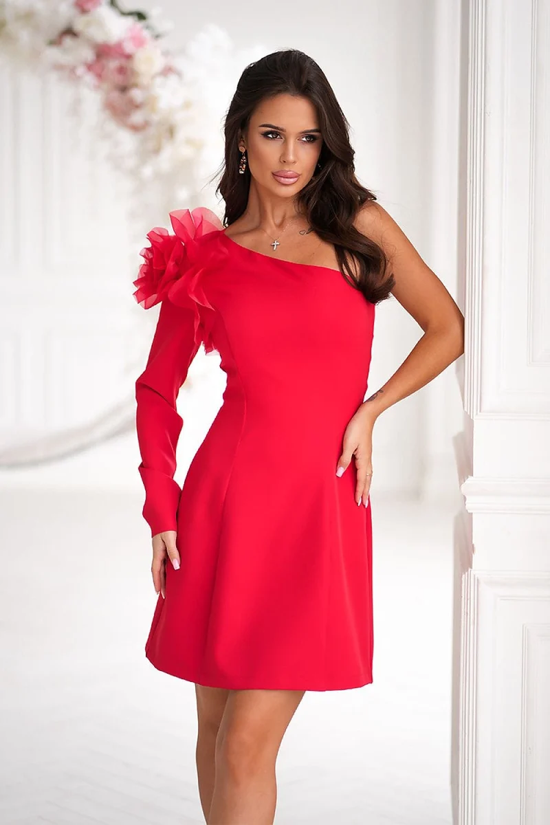Robe courte rouge une manche