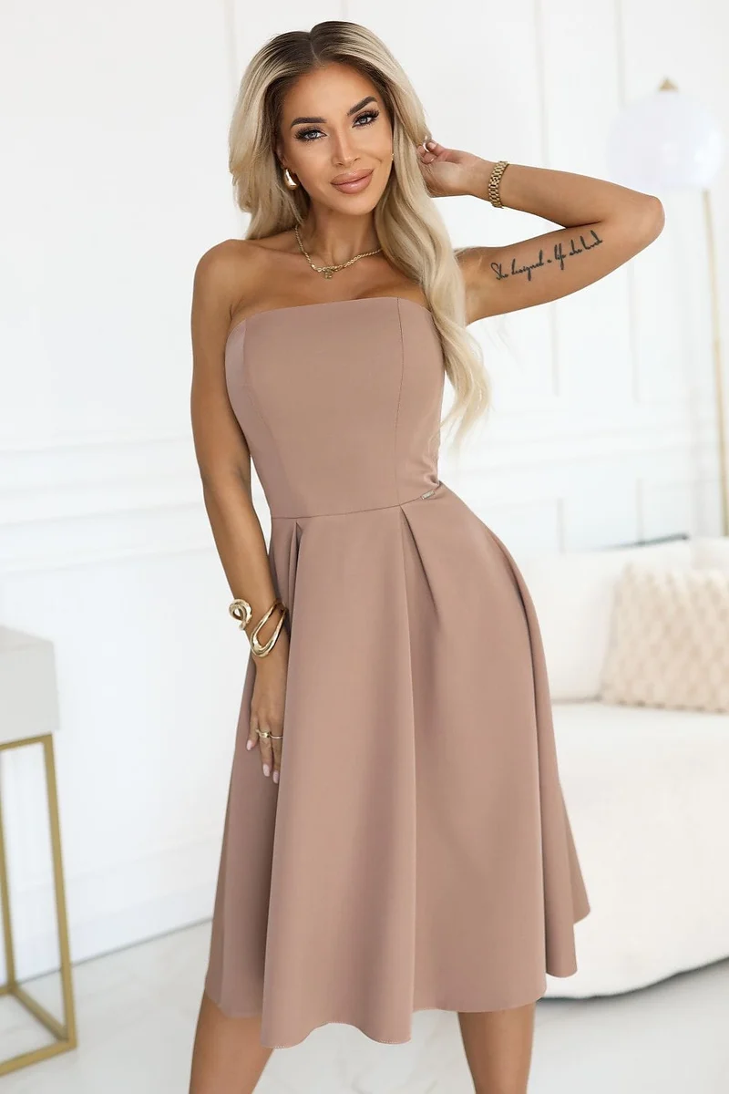 Robe bustier beige évasée
