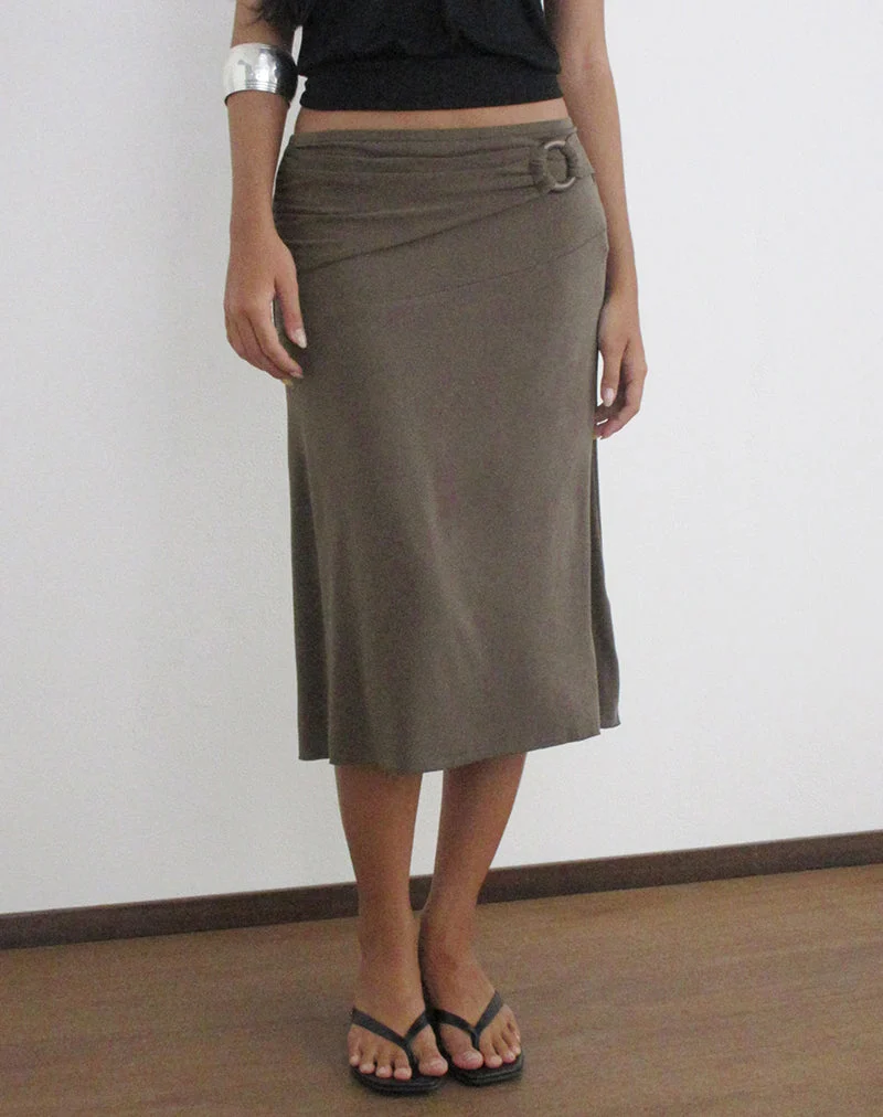 Jupe mi-longue Yusra en cupro, marron foncé