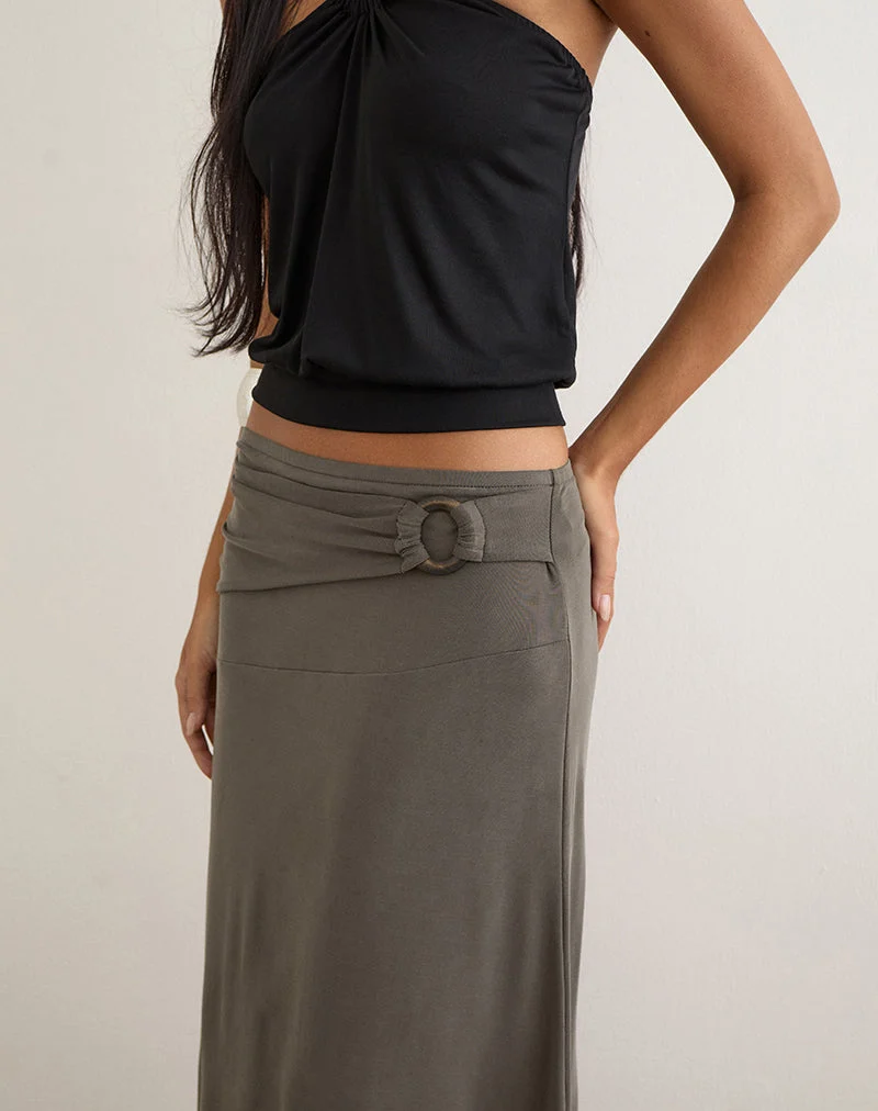 Jupe mi-longue Yusra en cupro, marron foncé