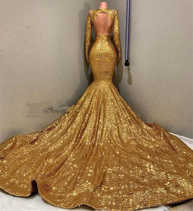 Robe de bal sirène à manches longues et col en V, luxueuse et dorée, avec paillettes et détails appliqués