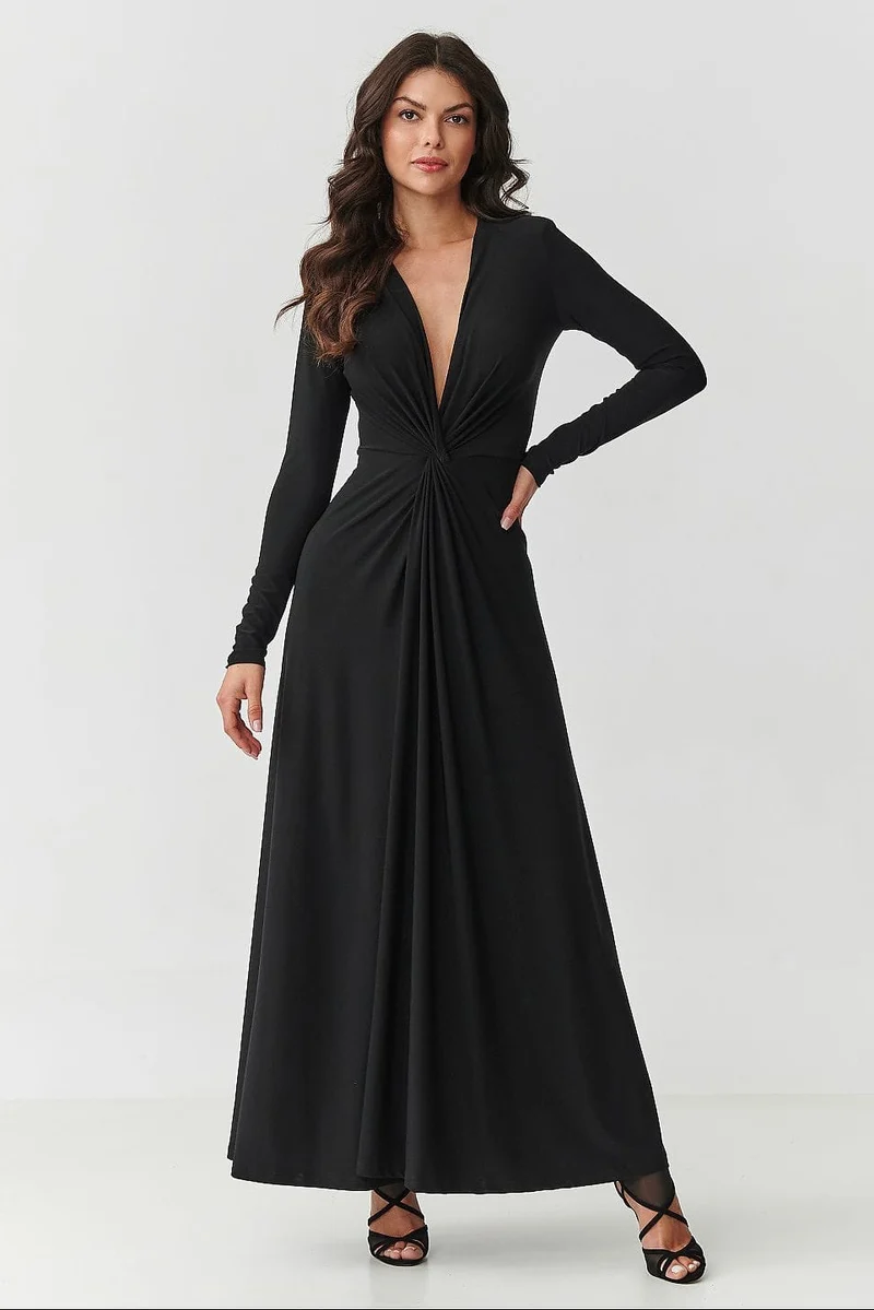 Robe de soirée longue noire décolleté tombant