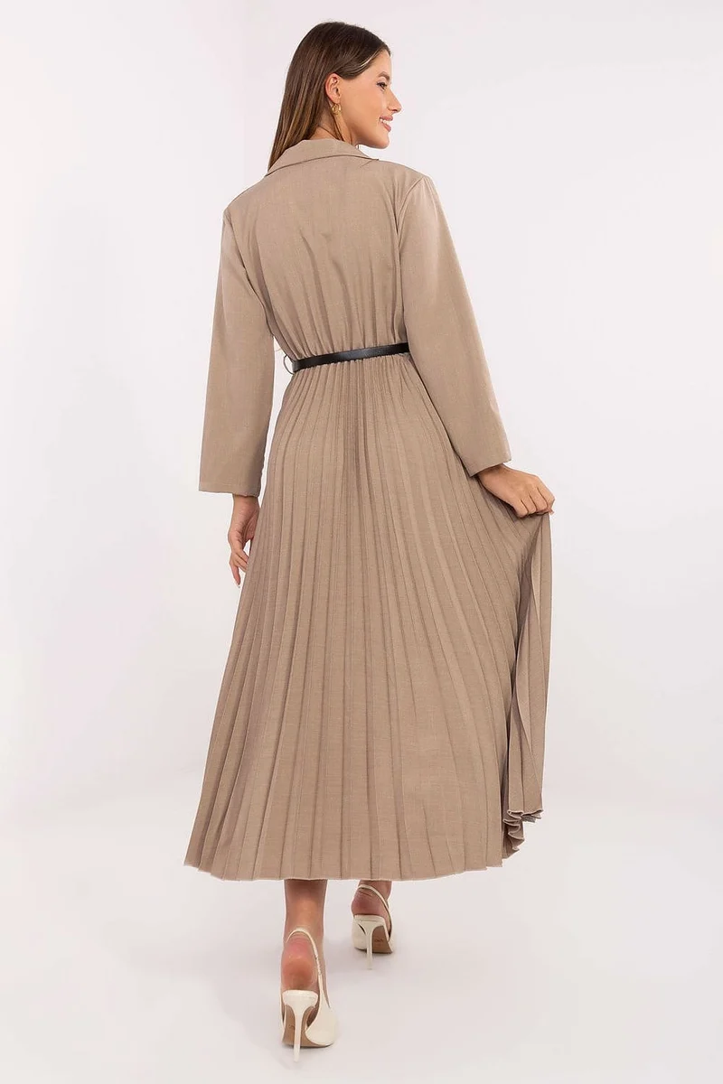 Robe beige plissée midi chic manches longues