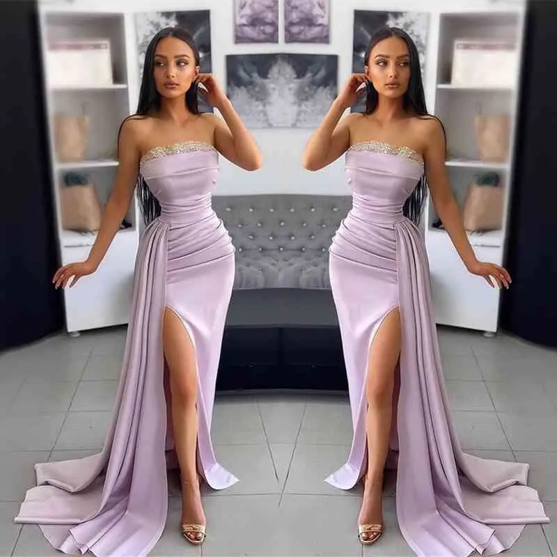 Robe de soirée élégante lavande à épaules dénudées avec appliques plissées et fente haute