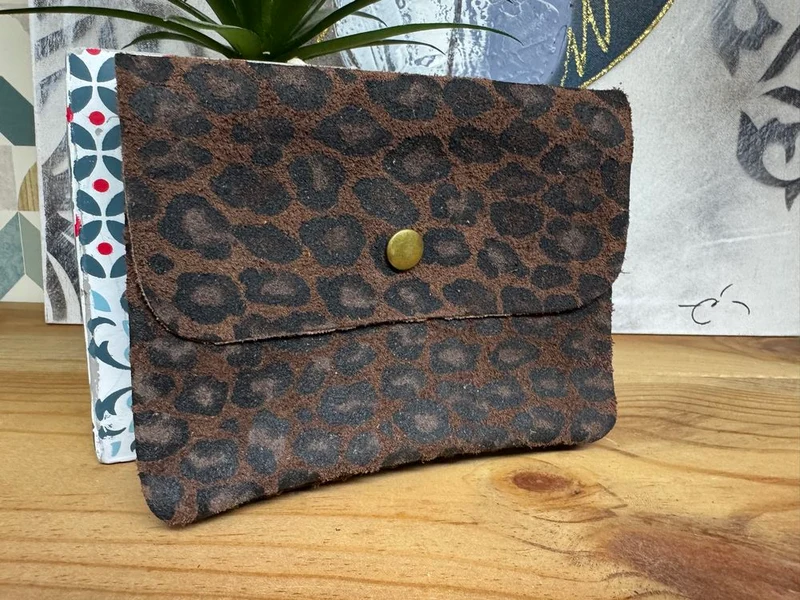 Grand porte monnaie en cuir Arturo chocolat